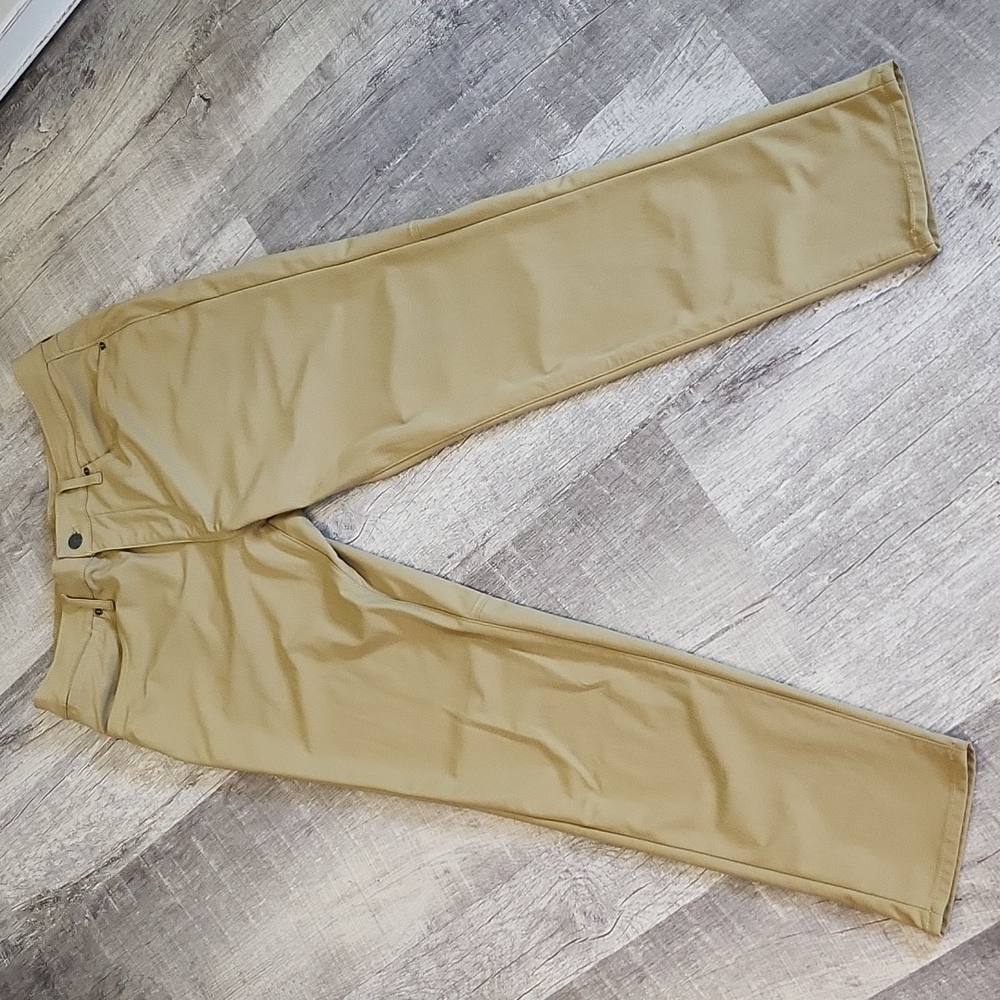 American Eagle Airflex Active Flex Slim Trouser Pants Beige Men's 32x32 EUC.